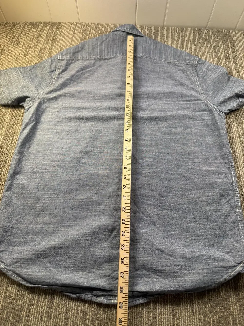 Woolrich Shirt Mens Medium Blue Short Sleeve Button Front Chambray Casual